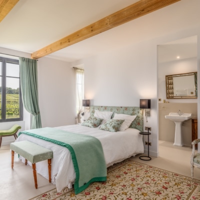 Vue globale de la Chambre Fanfat domaine de Courbon