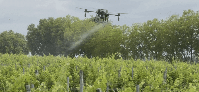 Le drone T25 en action sur le domaine de Courbon